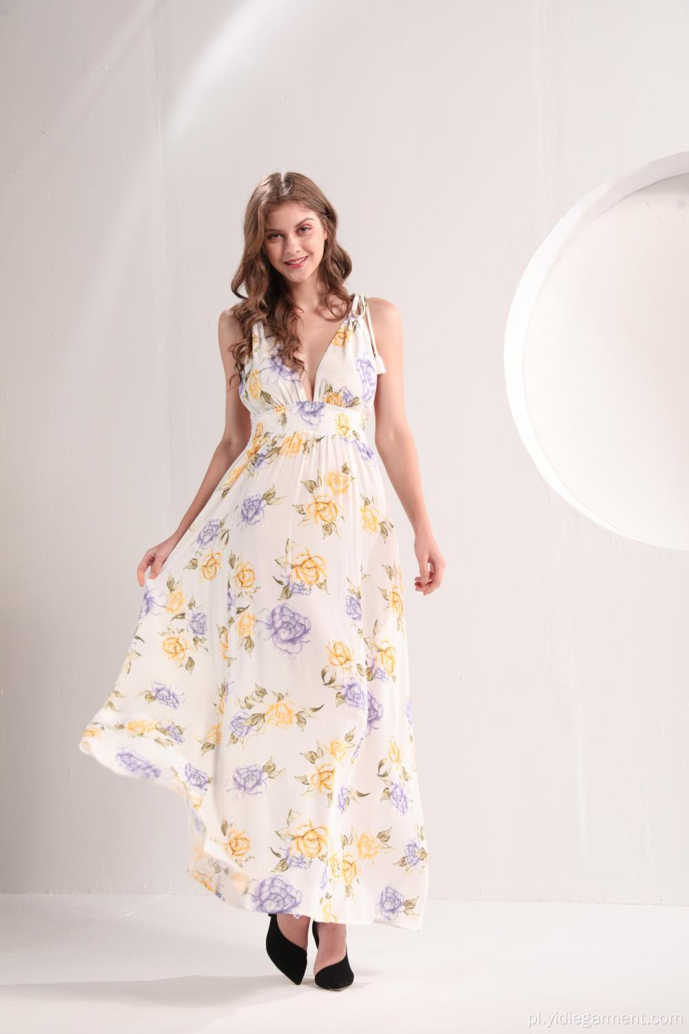 Letnia sukienka maxi z nadrukiem kwiatowym