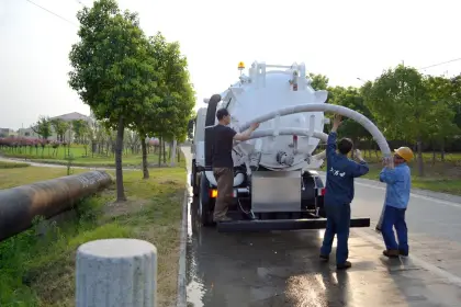 Suction-only Sludge Vacuum Trucks