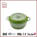 Casseruola in ghisa smaltata verde con coperchio