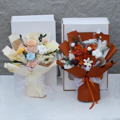 Wholesale Valentine's Day Natural Purple Preserved Rose Bouquet Gift Box