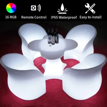 Contemporary LED Cube Seating for Stylish Outdoor Gatherings