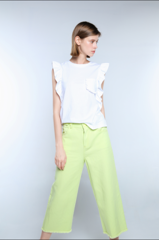 FRILLS ON SHOULDER AND SIDE