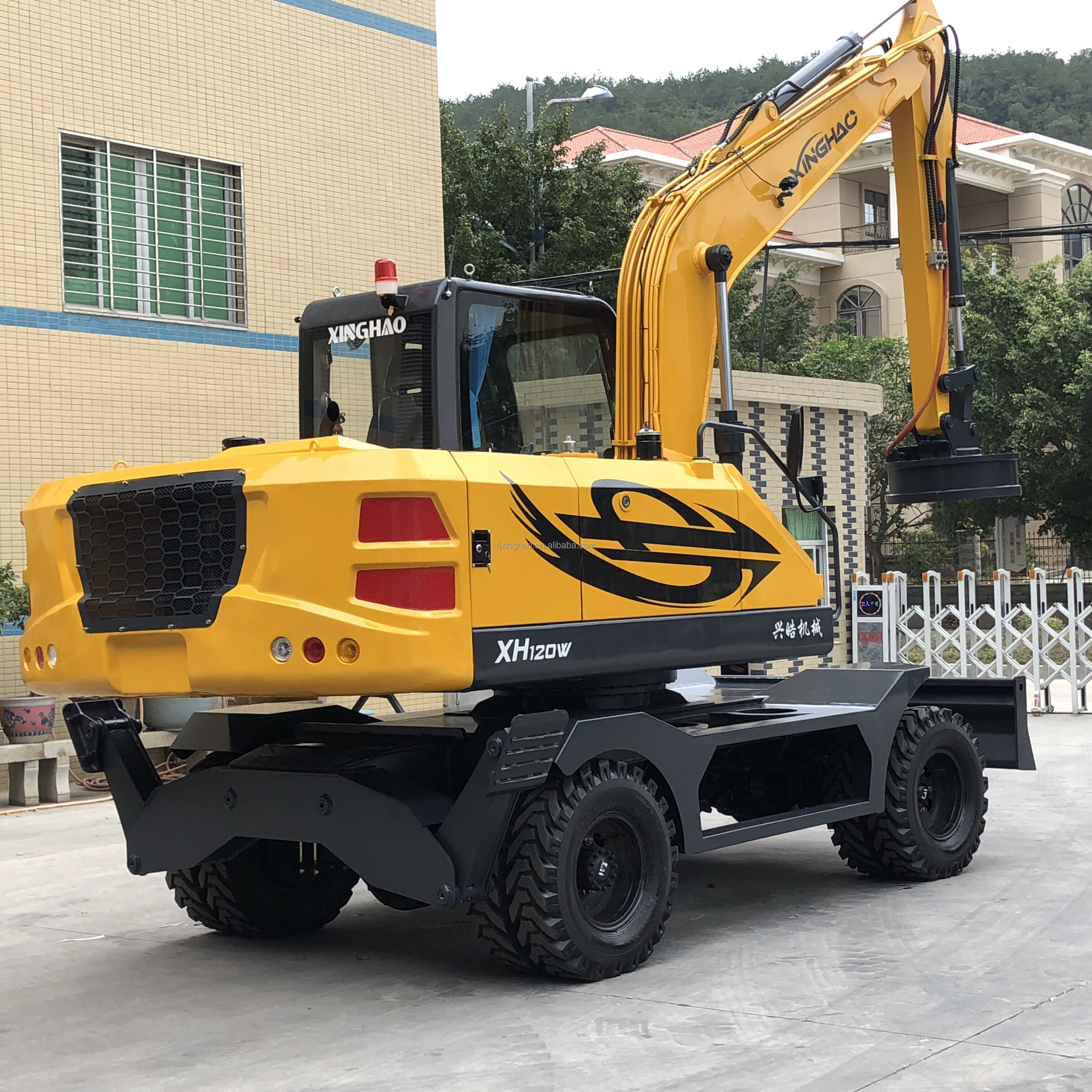Xinghao Xinghao Brand Wheeled Excavators: 12 Ton, 15 Ton, And 20 Ton For Sale ...