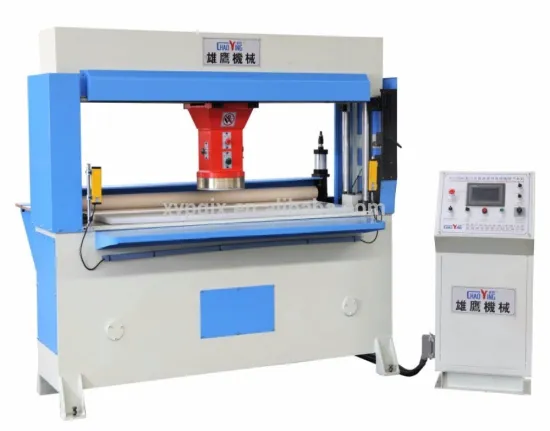 Automatic feeding traveling head CNC clicker press