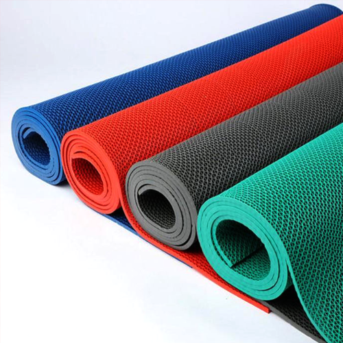 China 8mm Big Hole PVC S Mat Supplier