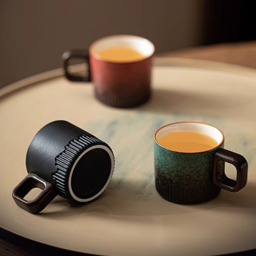 Colorfully Designed Handmade Wooden Handle Ceramic Coffee Mug for Cafe