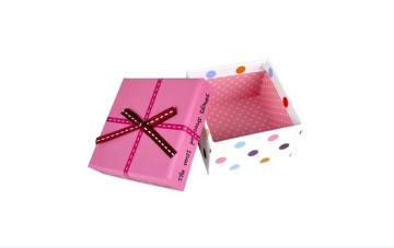 2012 Fashion Colorful Paper Gift Packaging Box with Bowknot Ribbon (PGB-024)