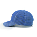 Capuchon en maille complet sur tout le chapeau de sport en maillage