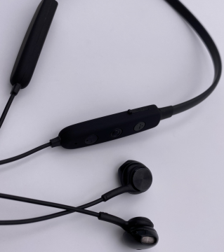 Bluetooth5.0ワイヤレススポーツイヤホン