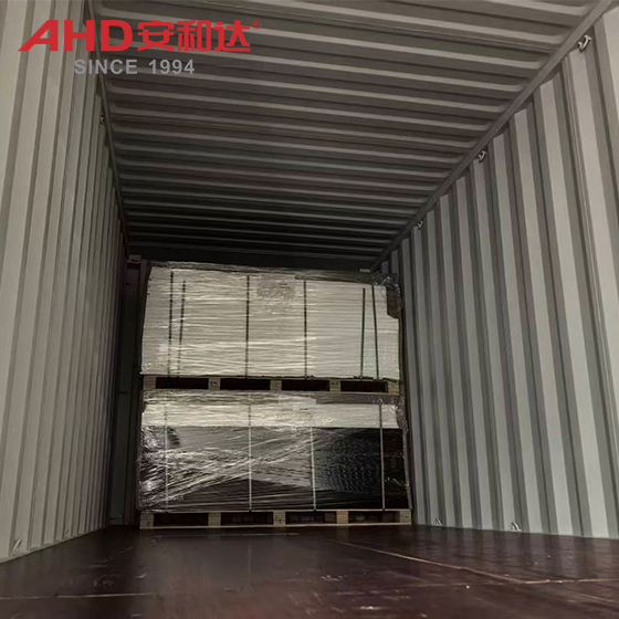 LoadingAHD260418