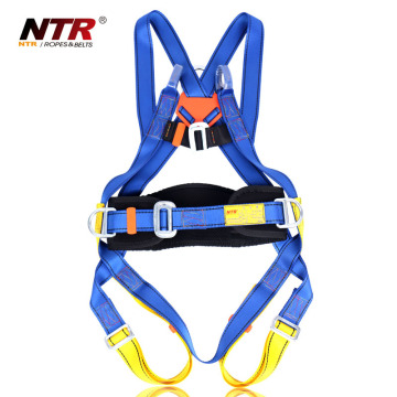 Adult adjustable size safety harness