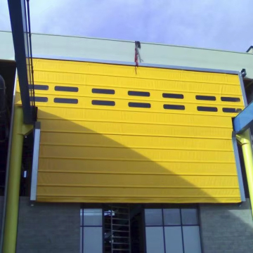 Large Electric Garage and Fold-Up Doors for Workshops and Factories
