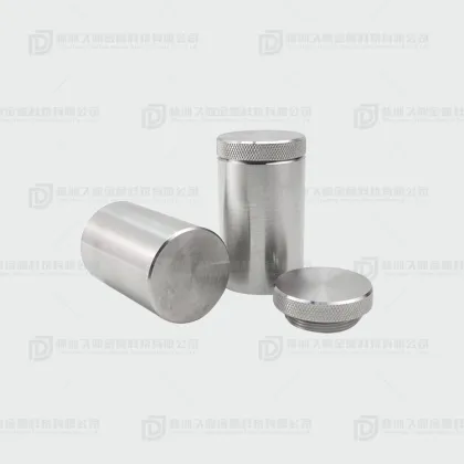 Tungsten shielding container for nuclear medical