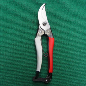 Pruning shears with plastic handle