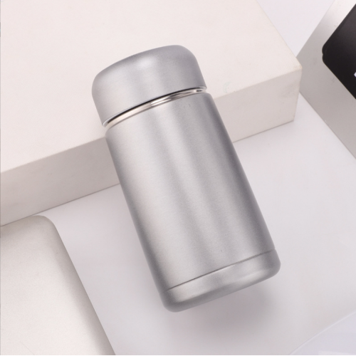 Mini tea insulation sports water bottle with filter
