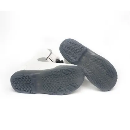 TUFARNA New Style TGF System Outdoor Winter Sports Snowboard Boots" 

(Note: There seems to be a typo in the original phrase with "TUARANA," I've corrected it to "TUFARNA" which might be the intended brand name.) 

If "TUARANA" is indeed correct and not a