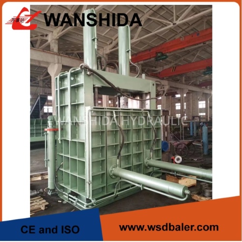 Máquina enfardadeira vertical para resíduos hidráulicos com economia de energia