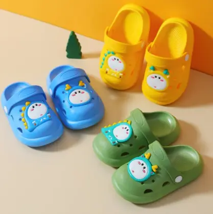 Factory Direct Unisex Hollow Breathable Garden Shoes, Mules, Clogs & Sandals at Affordable Prices