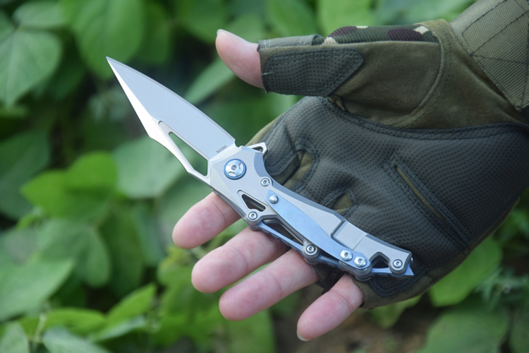 Super Quality Survival Folding Blade Knife