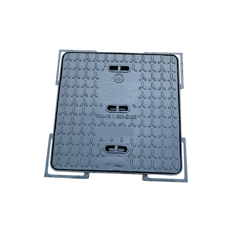 en124 ductile iron manhole cover and frame