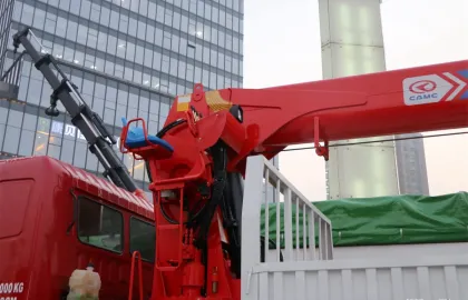 Valin Heavy 31 Ton 390 HP 8x4 Truck Mounted Crane