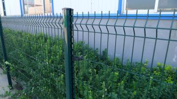 powder coating CM post welded iron wire mesh fence