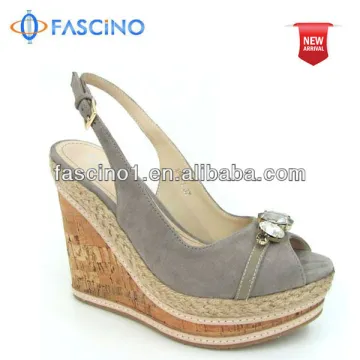 Fashion Ladies Footwear Pictures