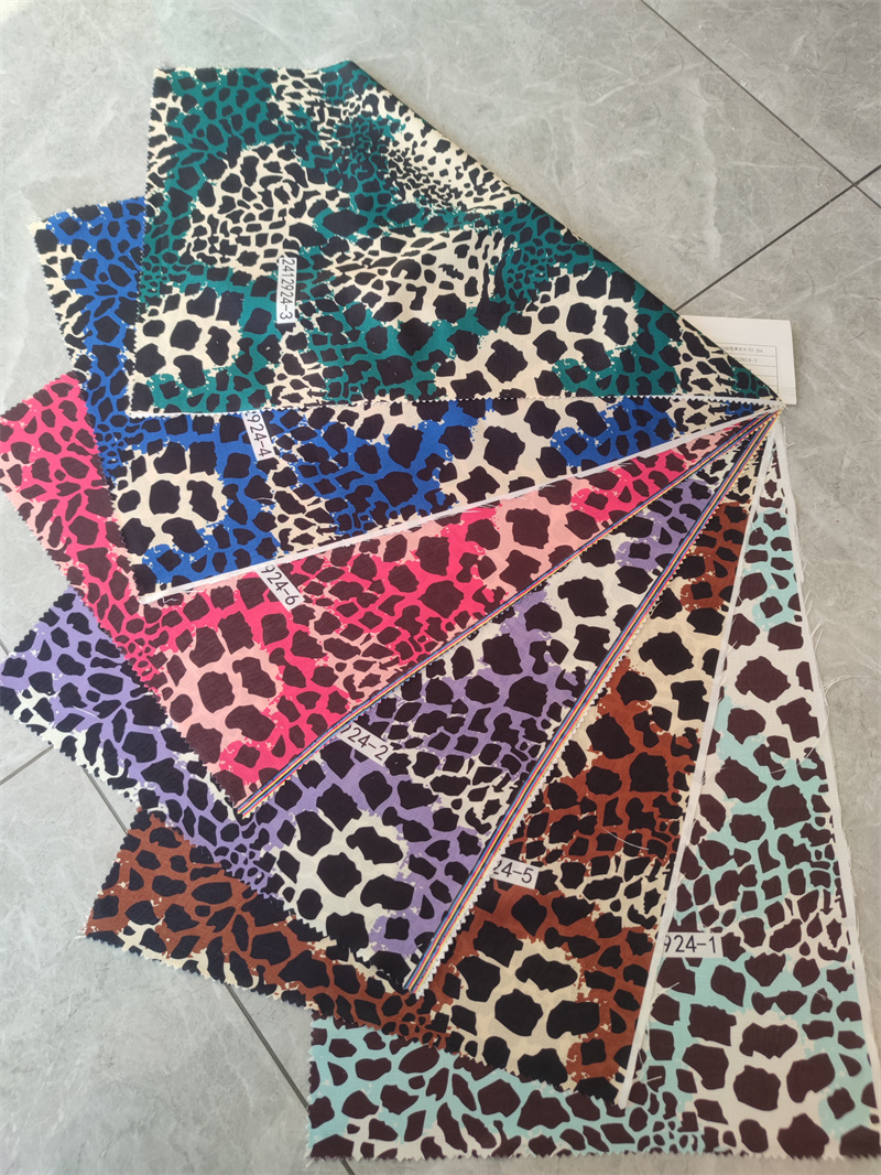 100% полиэфирные ткани 100% Polyester Dress Fabrics