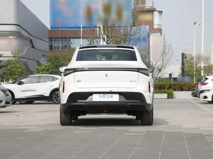 Geely Livan 7 Ruilan: New Energy Electric Car with 450km Range