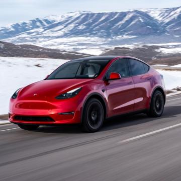 Tesla Model Y Hochleistungs -kompakter SUV