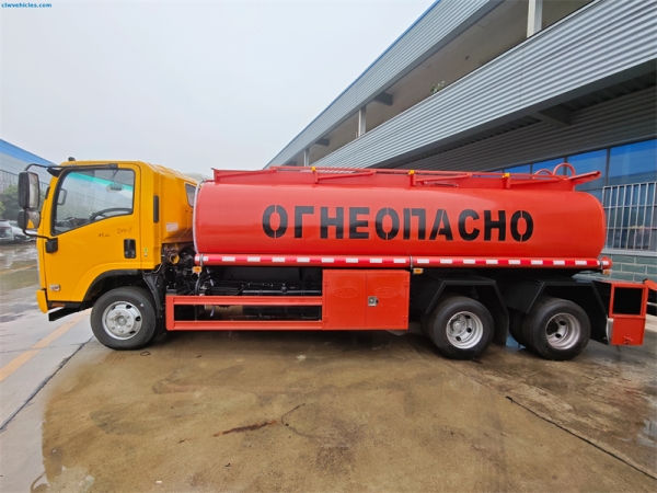 High-Performance ISUZU ELF 6x4 Oil Tanker Truck (8m³)