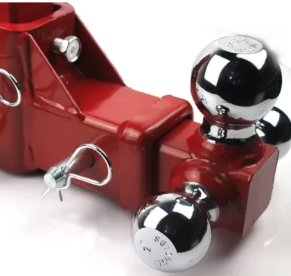 Three-ball adjustable trailer arm trailer connector