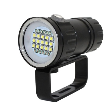 Warsun Outdoor IP68 9000Lm XQ222: A High-Power 8000mAh LED Flashlight with 80M Depth Capability