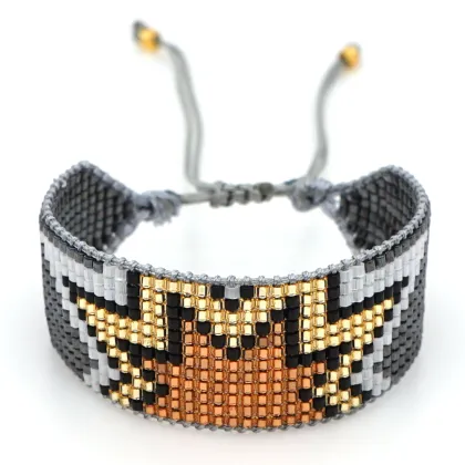 Handmade Star Pulsera: Unique Beaded Jewelry with Seed Beads and Miyuki beads for Fashion and Friendship