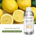 Offrez l&#39;huile essentielle de citron à 100% pureté biologique en vrac