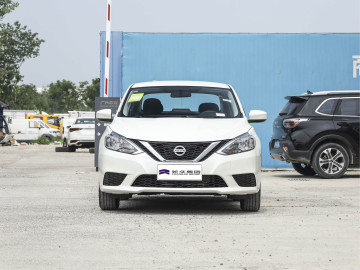 Nissan Sylphy Classic compact sedan car for family
