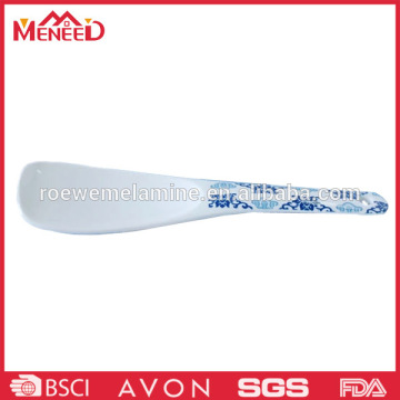 First grade sell well family use food grade plastic scoops