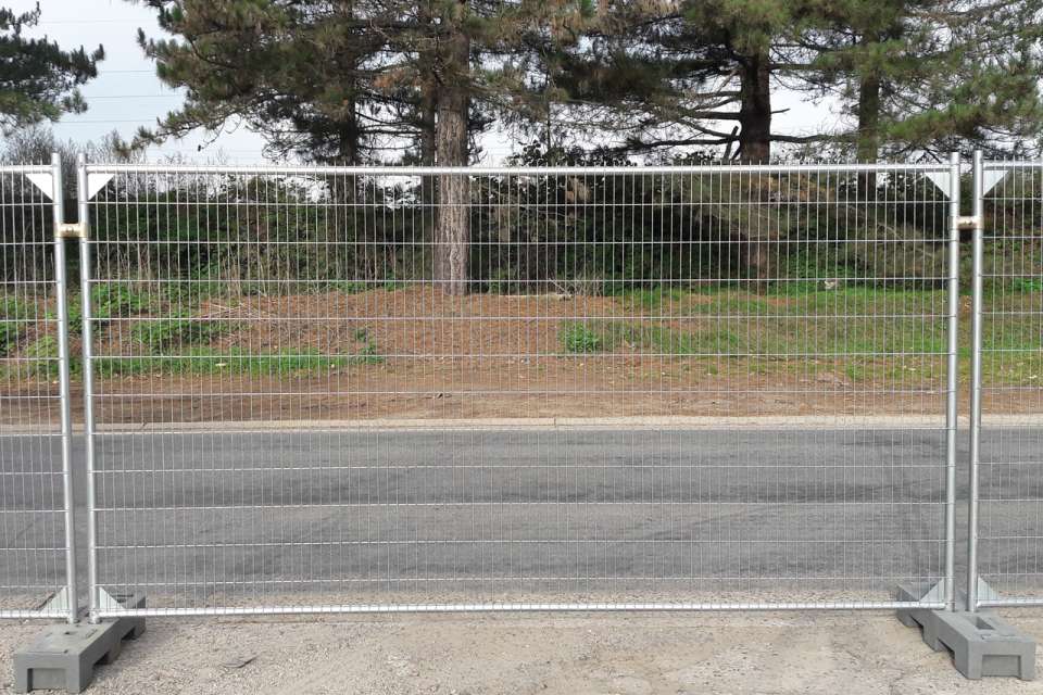 temporary fence