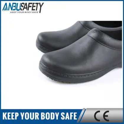 EVA material resistant slip healthy care kitchen shoes