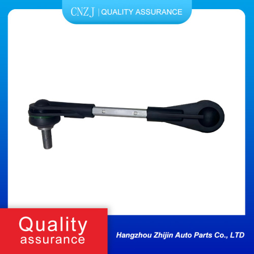 রোলস-রয়েস কুলিনান ফ্রন্ট বুম (2)