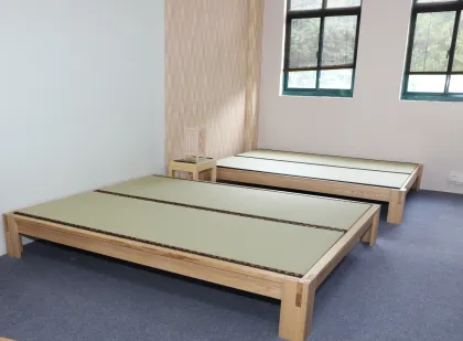Japanese Style Solid Wood Bed Frame - Customize Simple Bed Frame