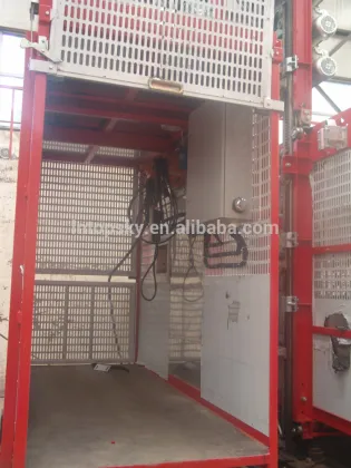 Construction lifter, building hoist, elevator