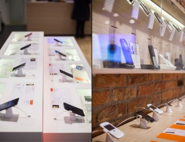 customized furniture design for mobile shop