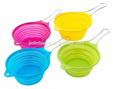 Top design non-stick practical kitchen suitbale water straining silicone strainer