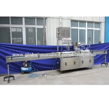 Oil Filling Machine with 400-500mL Filling Capacity
