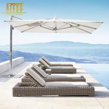 Garden Solar Beach Umbrella with Water Tank or Marble Base
