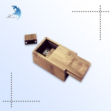 Custom wooden design 2.0 type swivel usb flash drive