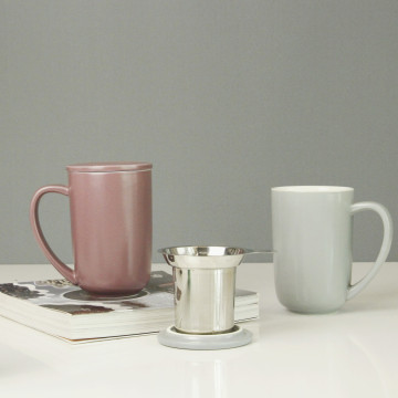 Customized Creative Porcelain Couple Cup with Infuser Lid for Restaurant and Home