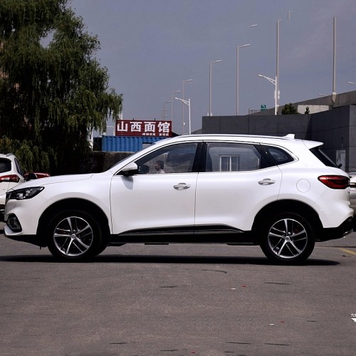 Compact 5-seater gasoline vehicle mg hs