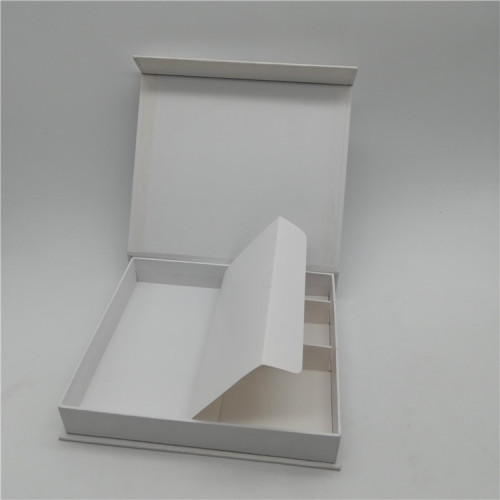Square Magnetic Closure Cardboard Mobile Phone Boxes